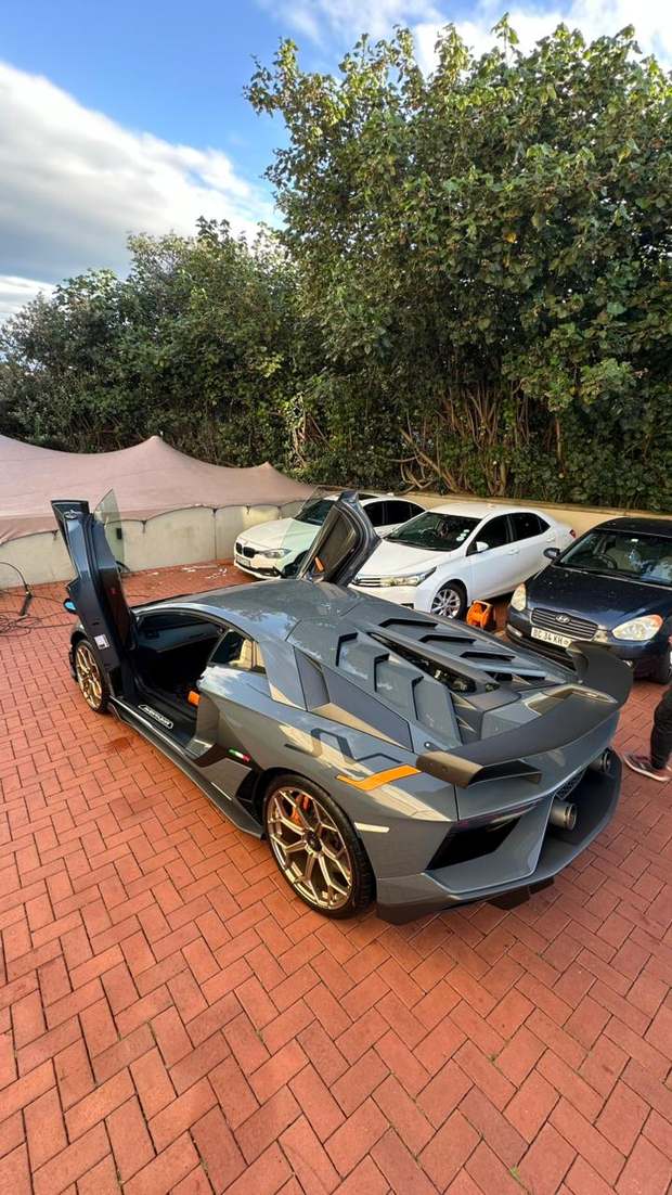 Lamborghini Aventador SVJ detailed by Washr
